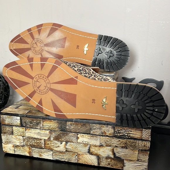 NWT MOS MOSH Doha Animal Print Suede Flat - Size 38 - Picture 7 of 14